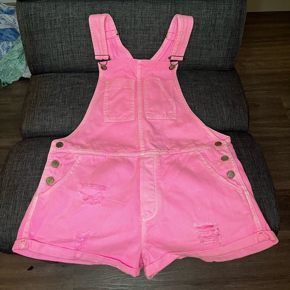 Pink Short Overalls from a Brazilian Store called “Farm”